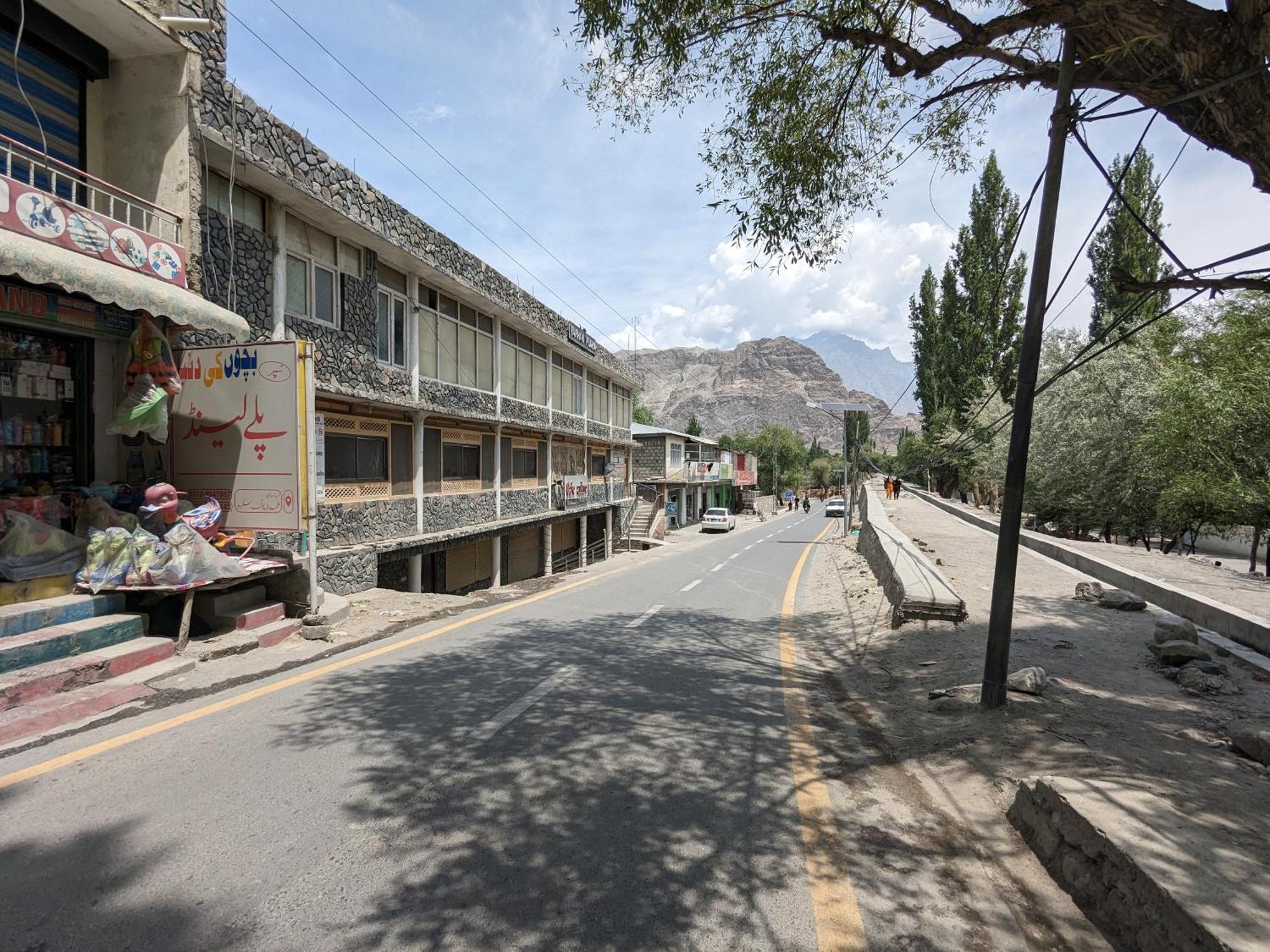 One Stop Gb Hotel Skardu Exterior photo